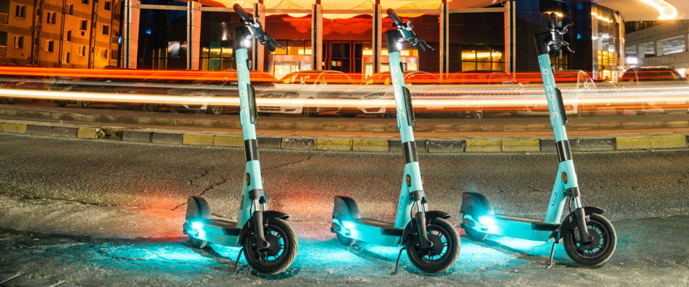 BinBin | What are the Features of Electric Scooters?